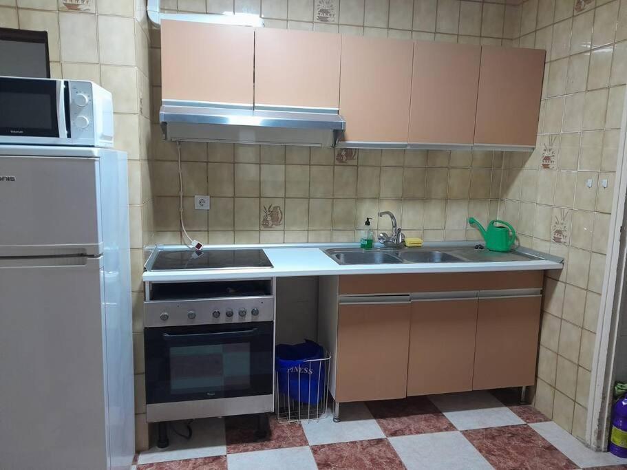 Disfruta De Un Barrio Tranquilo Apartment Alcala de Guadaira Exterior photo